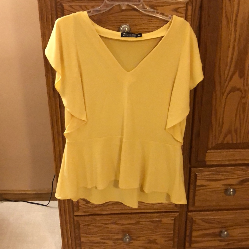Yellow flow top